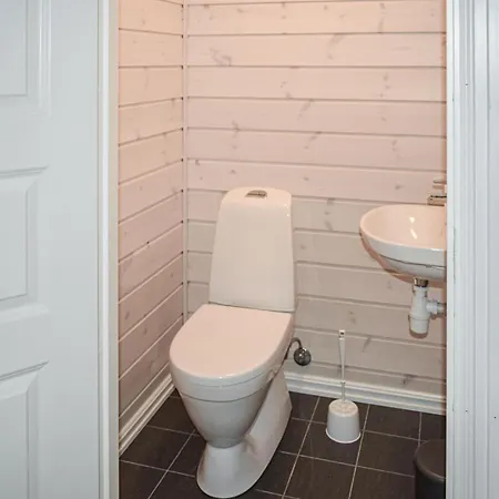 4 Bedroom Pet Friendly In