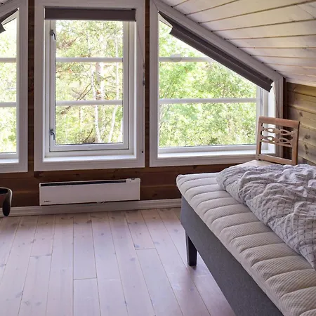 Дом отдыха 4 Bedroom Pet Friendly In